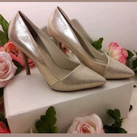 Aldo Shoes - Womens Gold Studded Classic Heels